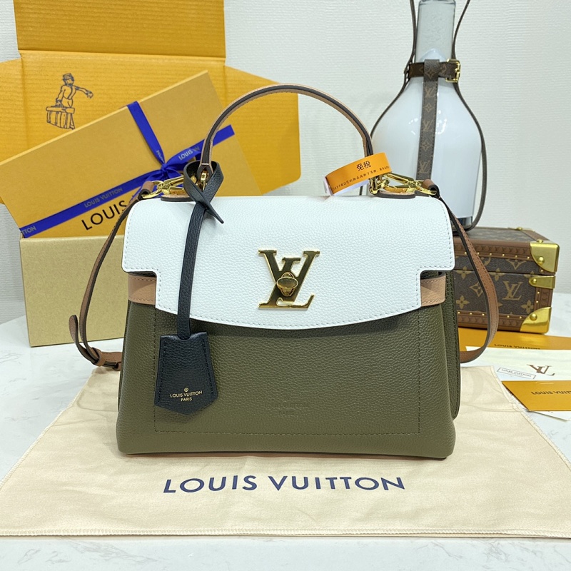 Louis Vuitton Lockme BB