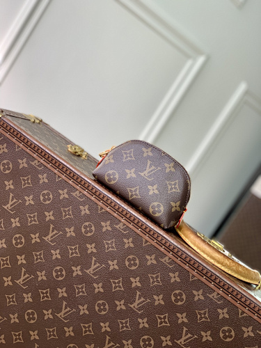 Louis Vuitton coin purse