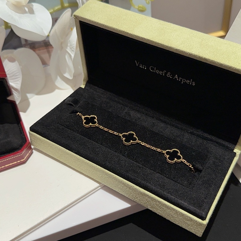 Bracelet from Scarlettluxury
