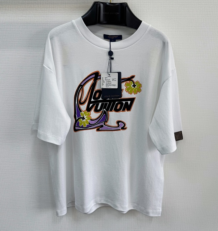 Louis Vuitton tee