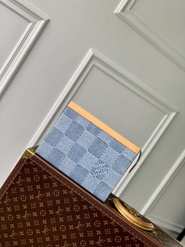 Louis Vuitton jeans