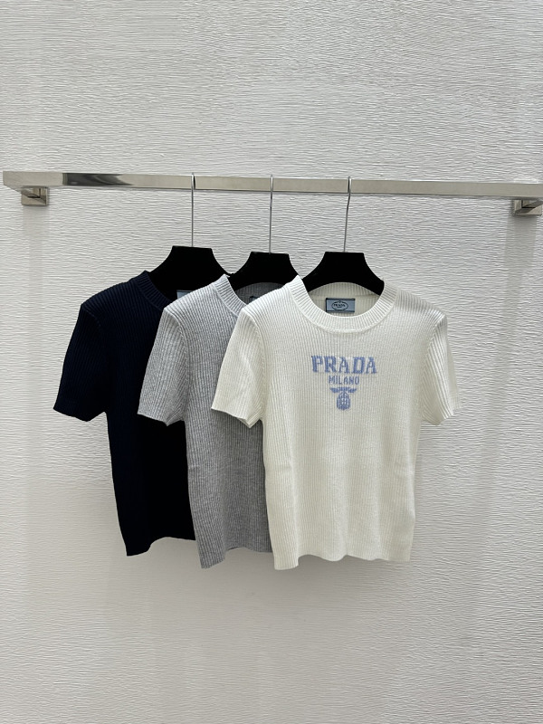 Sweater from Scarlettluxury