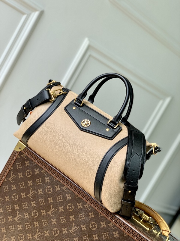 Louis Vuitton crossbody bag