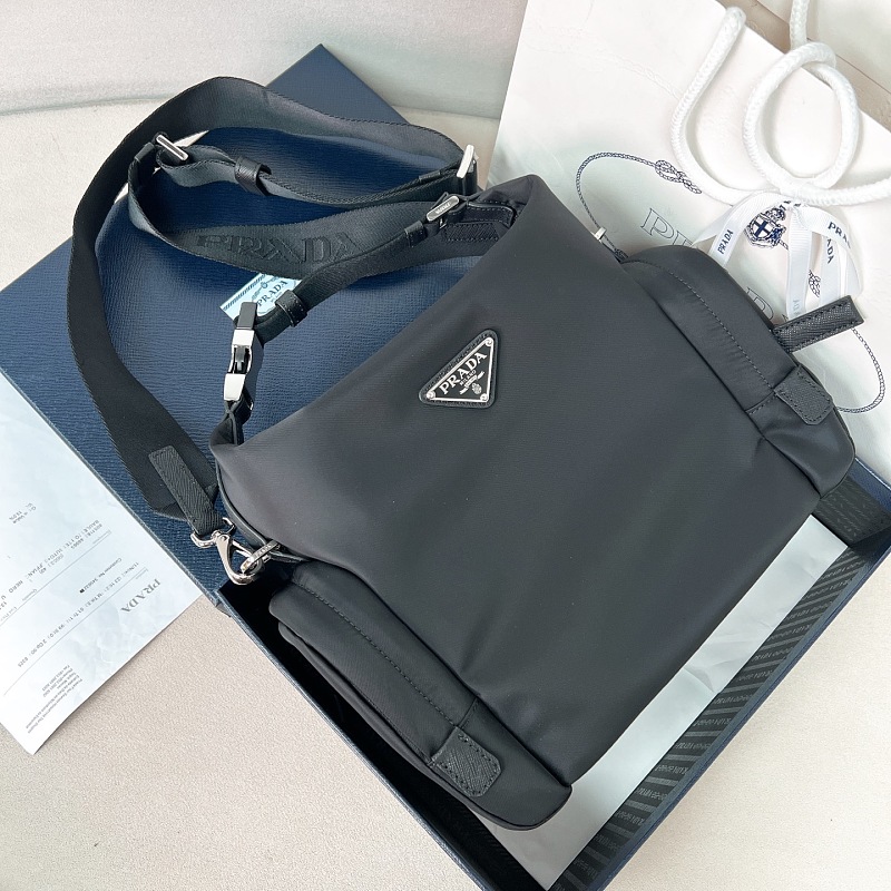 Messenger bag from Scarlettluxury