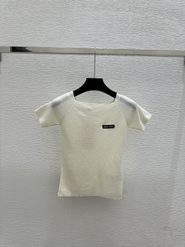Sweater from Scarlettluxury