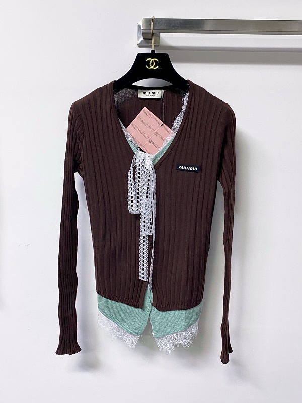 Sweater from Scarlettluxury