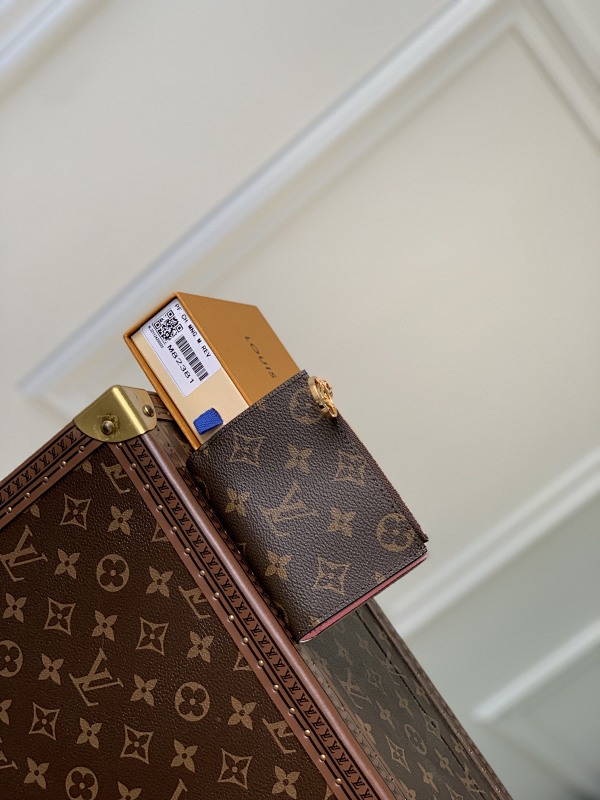 Clutch from Scarlettluxury