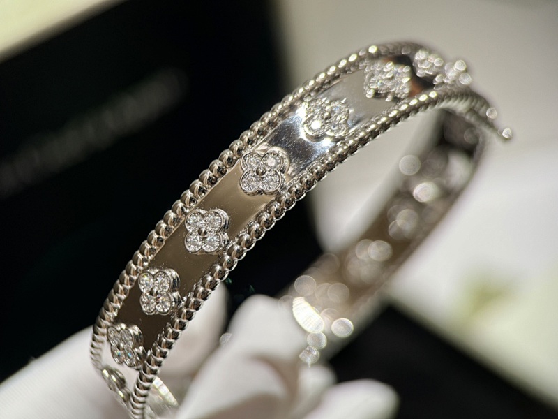 Bracelet from Scarlettluxury