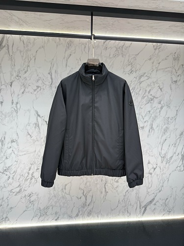 Coat Will Be Compressed During Shipping So QC Dose Not Look Full It Will Expaned When U Ge