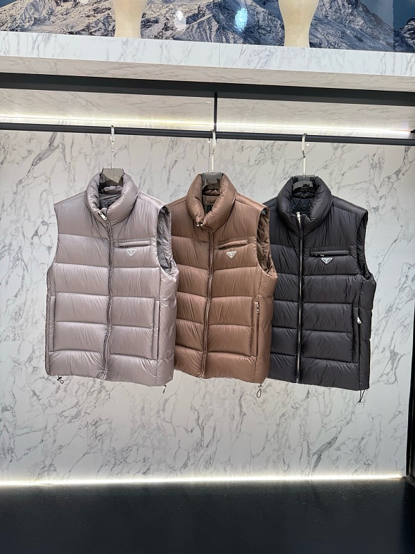 Coat Will Be Compressed During Shipping So QC Dose Not Look Full It Will Expaned When U Ge