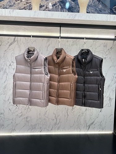 Coat Will Be Compressed During Shipping So QC Dose Not Look Full It Will Expaned When U Ge