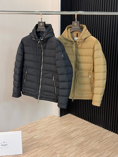 Coat Will Be Compressed During Shipping So QC Dose Not Look Full It Will Expaned When U Ge