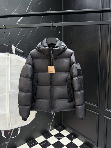 Coat Will Be Compressed During Shipping So QC Dose Not Look Full It Will Expaned When U Ge