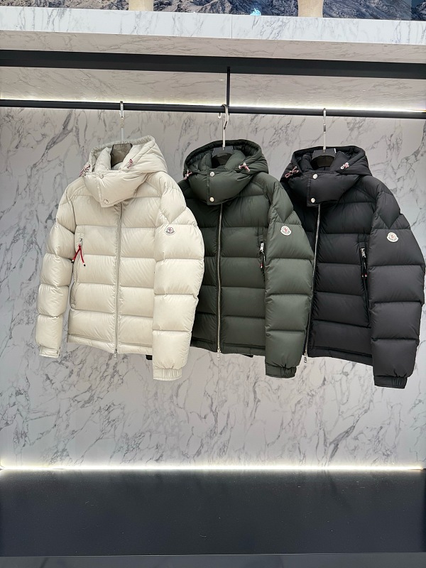 Coat Will Be Compressed During Shipping So QC Dose Not Look Full It Will Expaned When U Ge