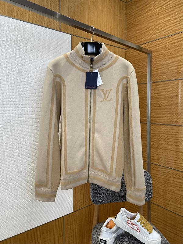 Agent QC Photos Have Color Differences Under Different Lighting And There Are Resolution D