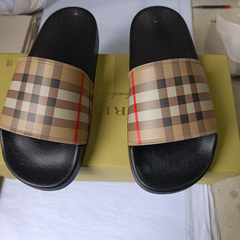 Slides from Tophotfashion