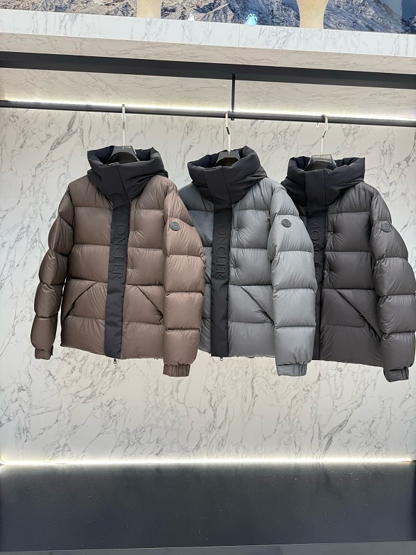 Coat Will Be Compressed During Shipping So QC Dose Not Look Full It Will Expaned When U Ge