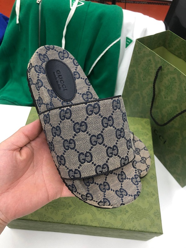 Slides from Tophotfashion
