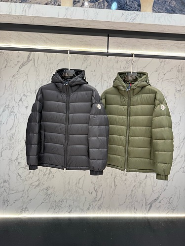 Coat Will Be Compressed During Shipping So QC Dose Not Look Full It Will Expaned When U Ge