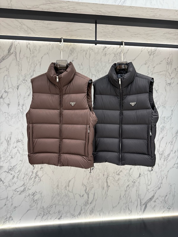 Coat Will Be Compressed During Shipping So QC Dose Not Look Full It Will Expaned When U Ge
