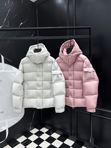 Coat Will Be Compressed During Shipping So QC Dose Not Look Full It Will Expaned When U Ge