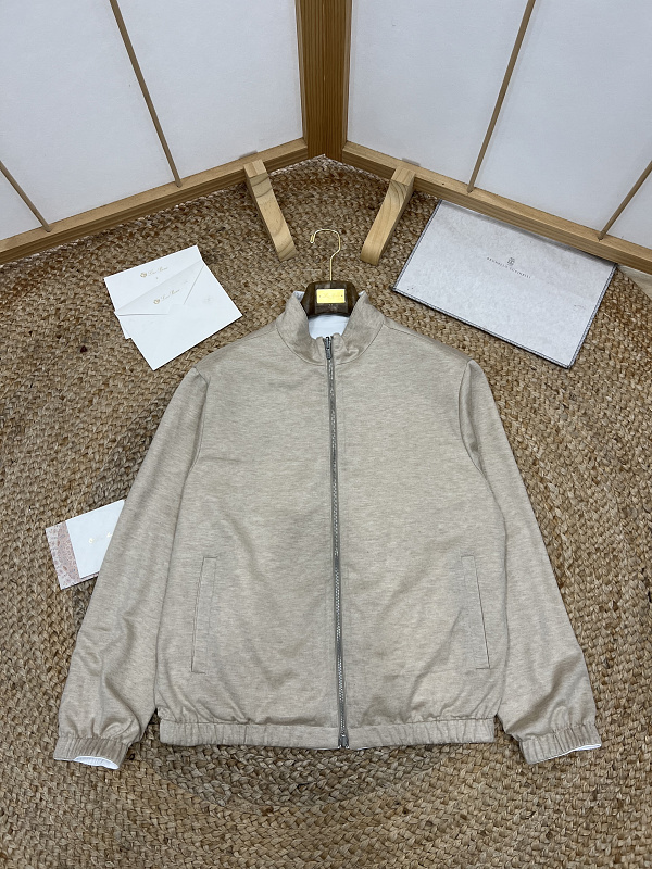 Agent QC Photos Have Color Differences Under Different Lighting And Have Resolution Discre