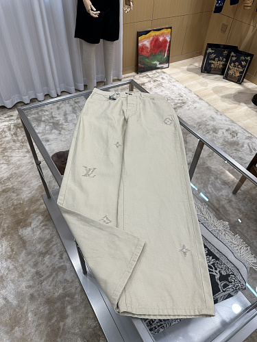 Agent QC Photos Have Color Differences Under Different Lighting And Have Resolution Discre