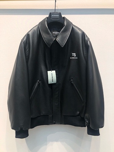 580W00017Real Leather