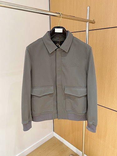 Agent QC Photos Have Color Differences Under Different Lighting And Have Resolution Discre
