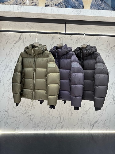 Coat Will Be Compressed During Shipping So QC Dose Not Look Full It Will Expaned When U Ge