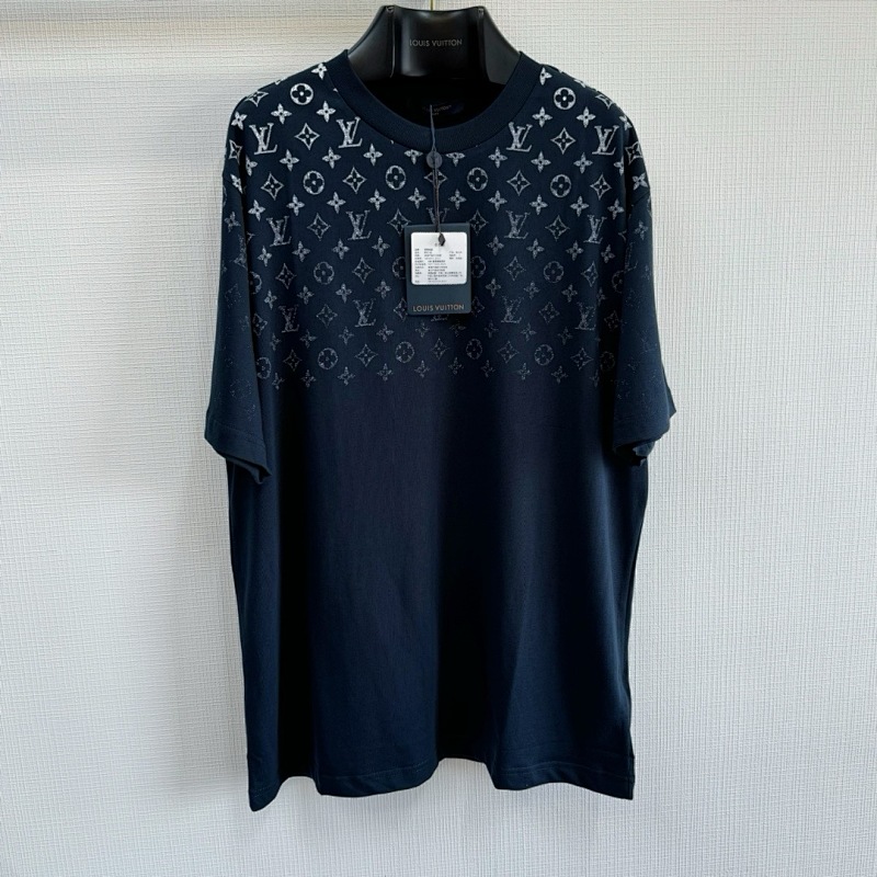 Navy QC Looks Like Black Eyes With Camera Its Different Shows