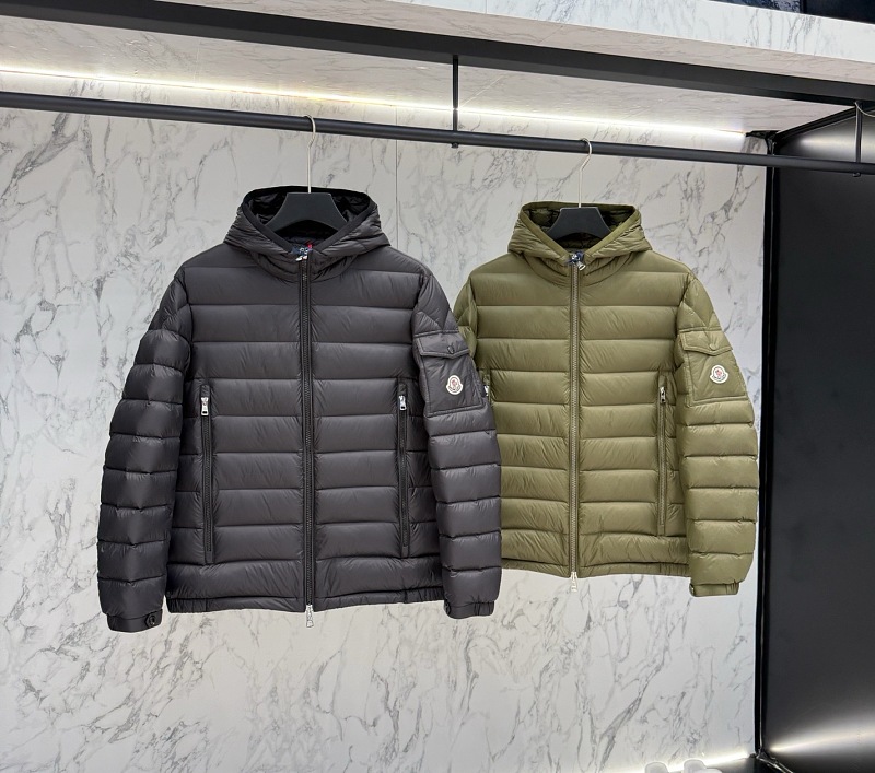 Coat Will Be Compressed During Shipping So QC Dose Not Look Full It Will Expaned When U Ge