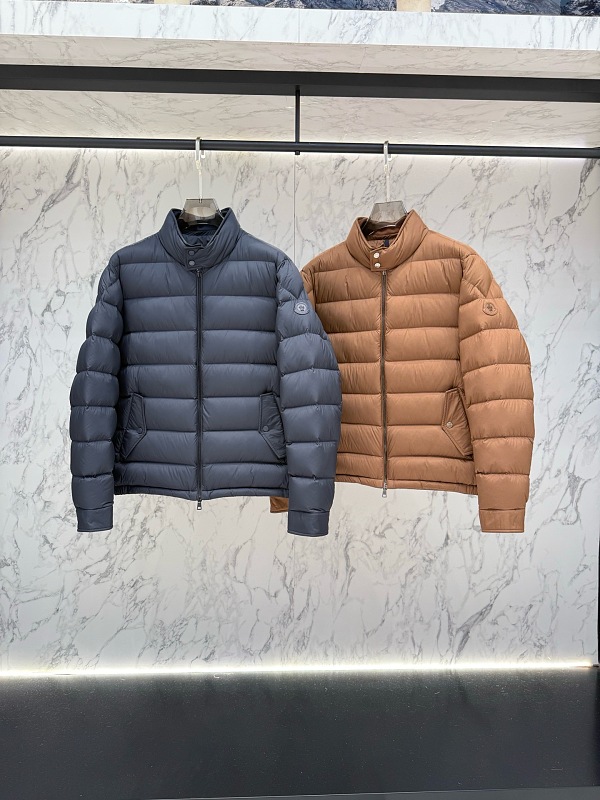 Coat Will Be Compressed During Shipping So QC Dose Not Look Full It Will Expaned When U Ge