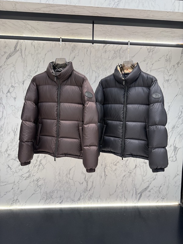 Coat Will Be Compressed During Shipping So QC Dose Not Look Full It Will Expaned When U Ge