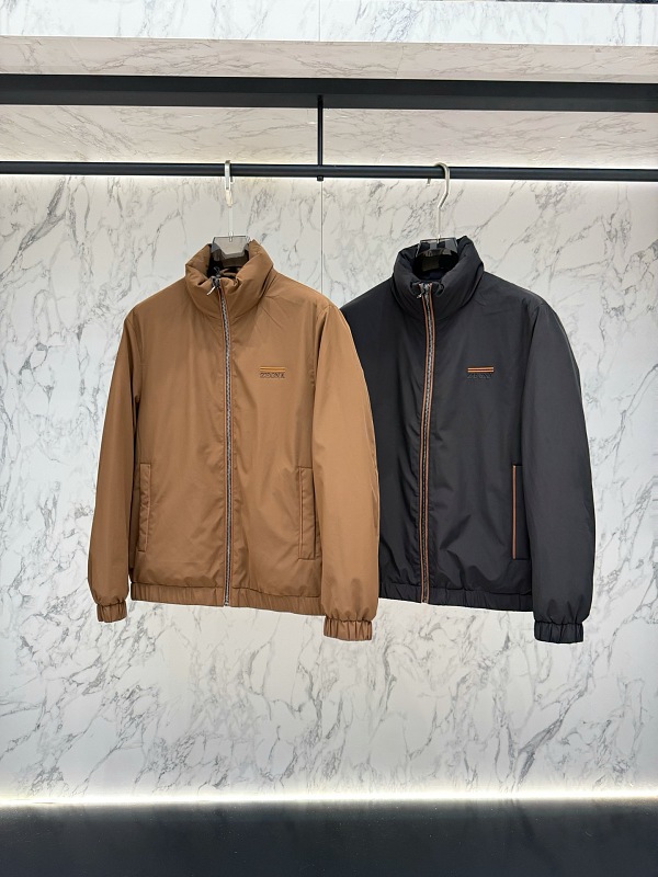 Coat Will Be Compressed During Shipping So QC Dose Not Look Full It Will Expaned When U Ge