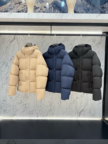 Coat Will Be Compressed During Shipping So QC Dose Not Look Full It Will Expaned When U Ge