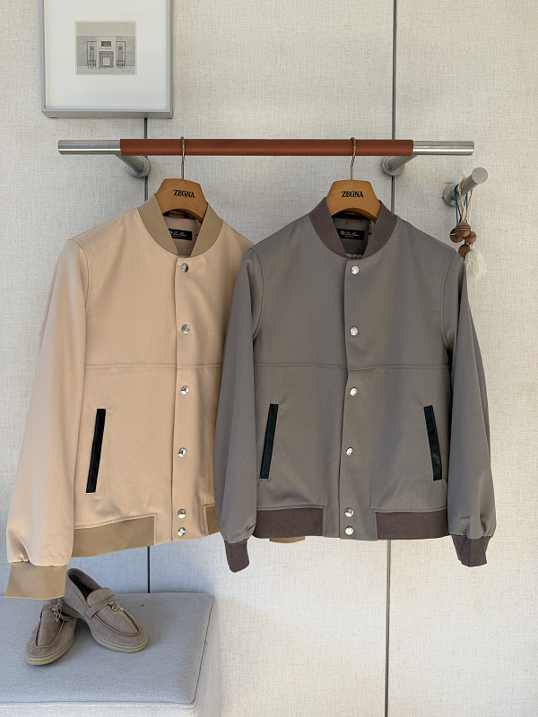 Agent QC Photos Have Color Differences Under Different Lighting And Have Resolution Discre