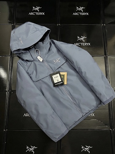 Blue Macai Removable Hood