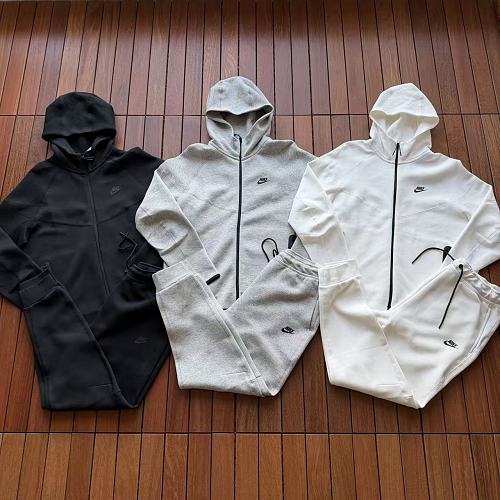 One Set NO.2413756-373GY