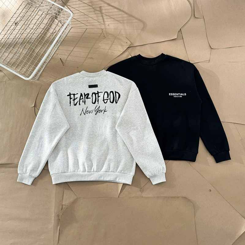 Sweatshirt OR Sweater