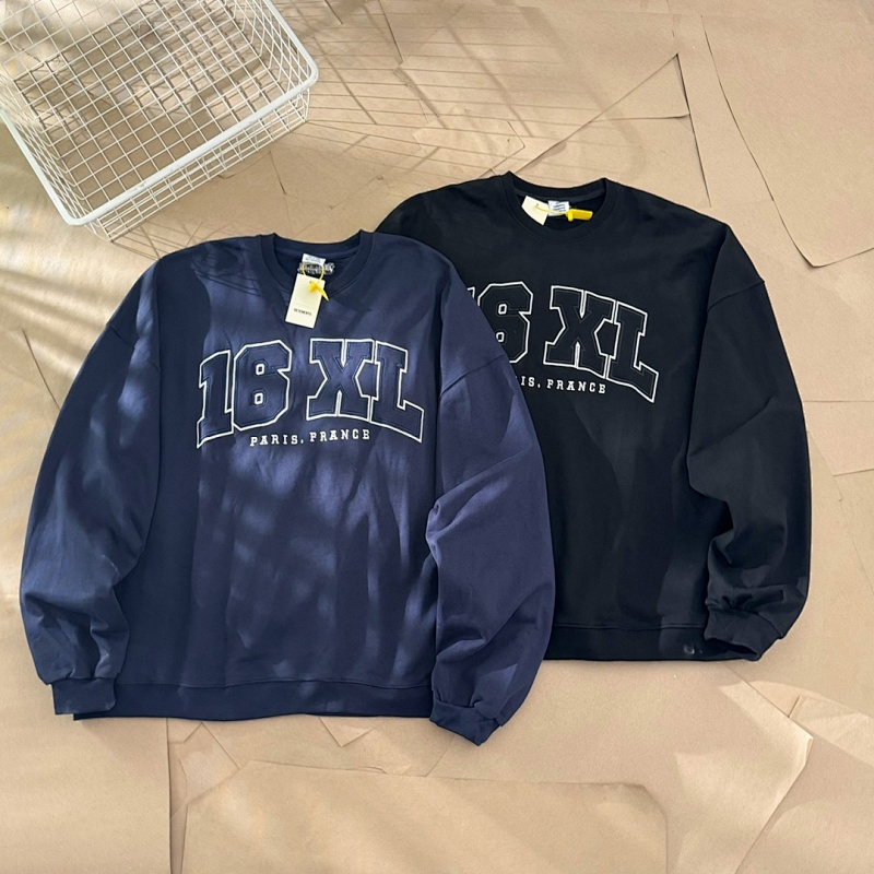 Sweatshirt OR Sweater