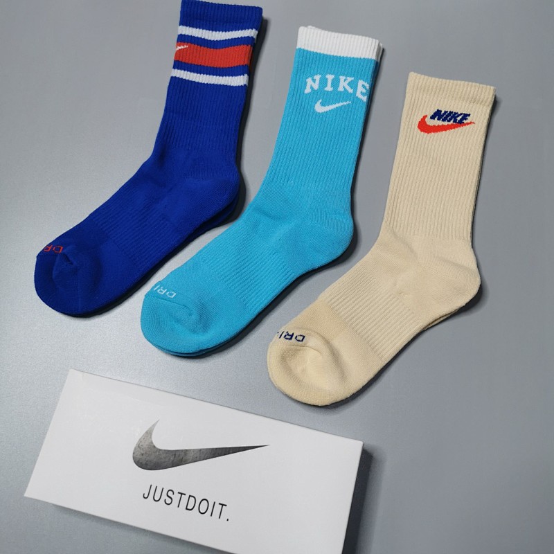 Socks Three Pairs In One Box