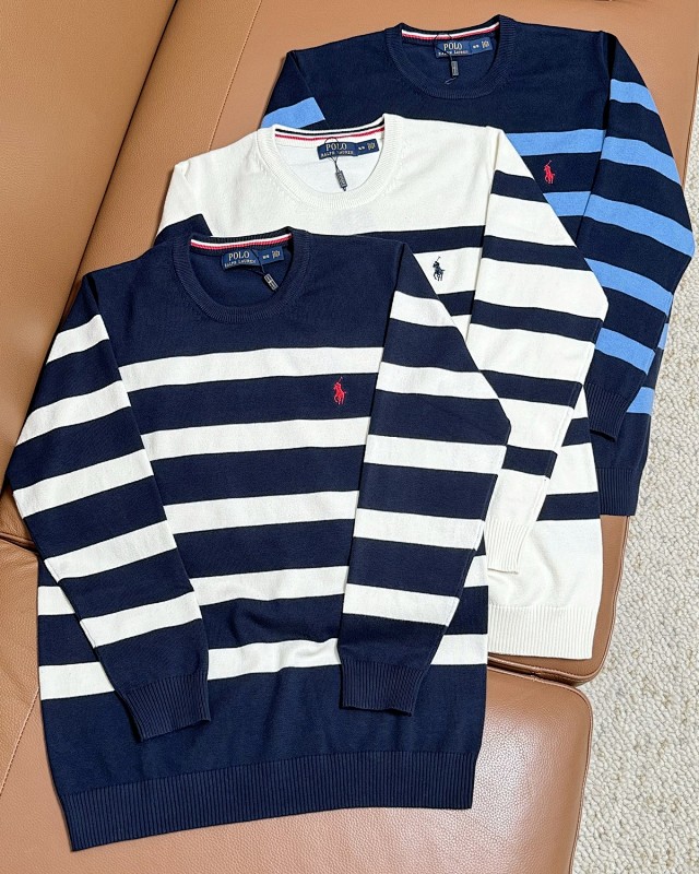 18 Sweatshirt OR Sweater