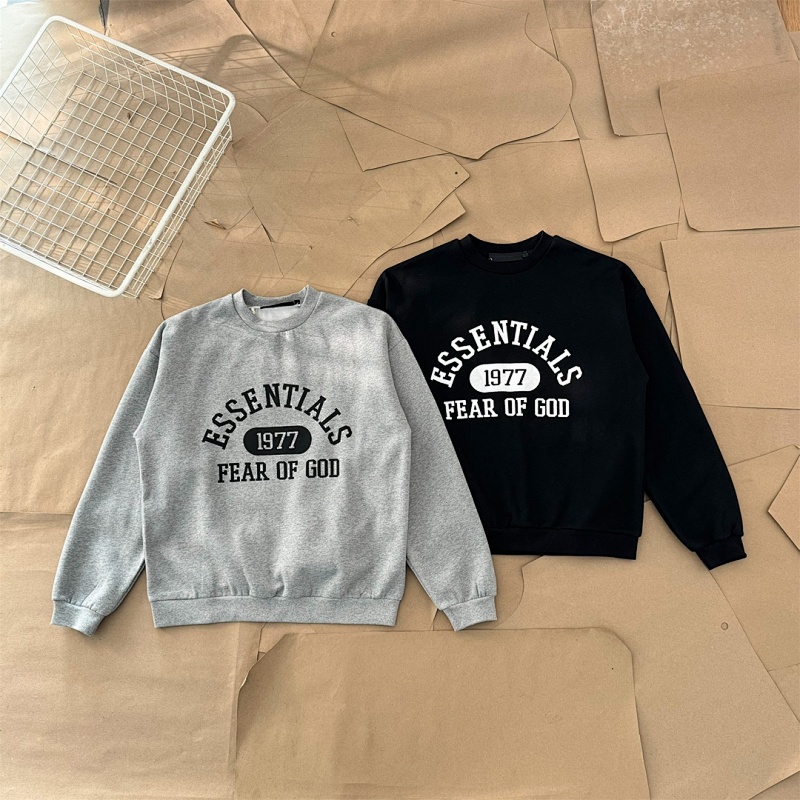 Sweatshirt OR Sweater