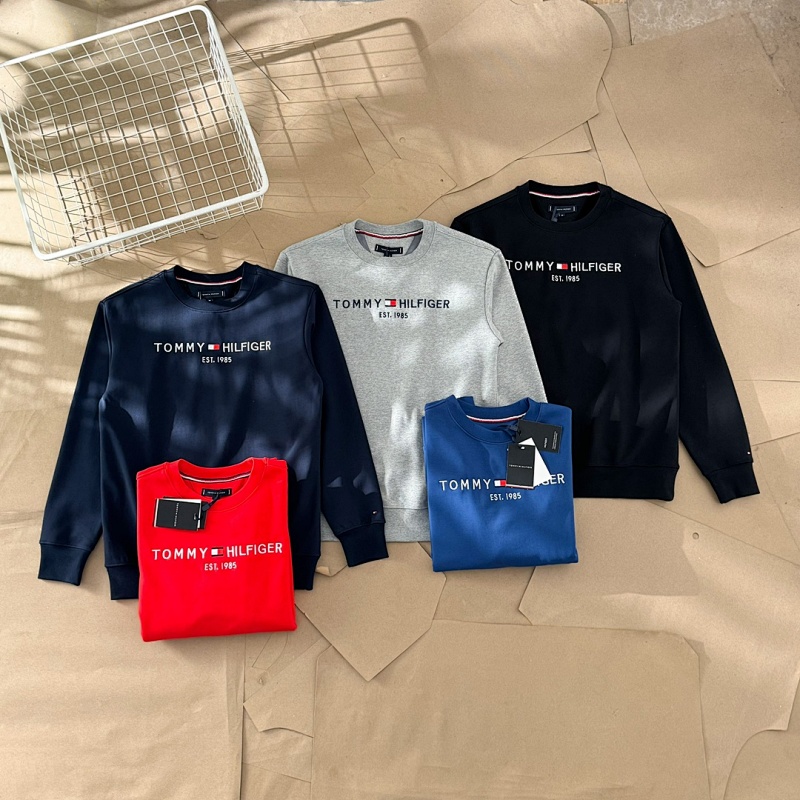Sweatshirt OR Sweater