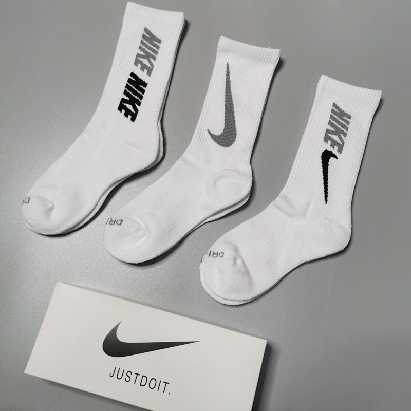 Socks Three Pairs In One Box