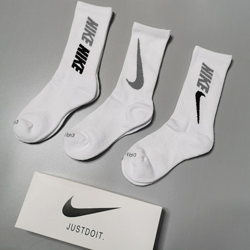 Socks Three Pairs In One Box