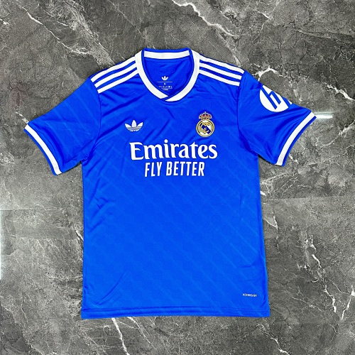 12 Football NO.1085557--303FT