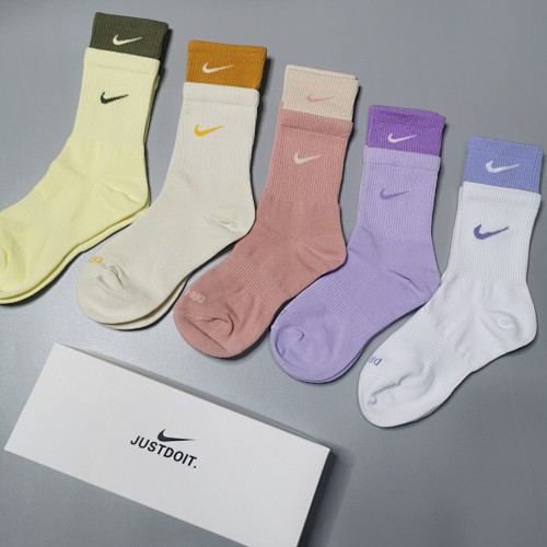 Socks Five Pairs In One Box