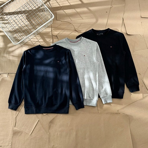 Sweatshirt OR Sweater